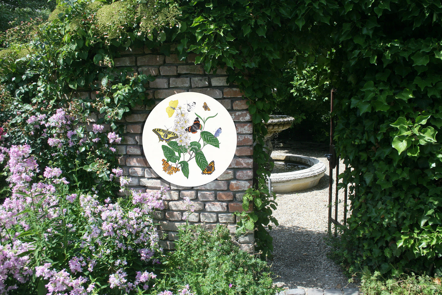 Tuinposter Cirkel "Gewone vogelkers met haar vlinders"