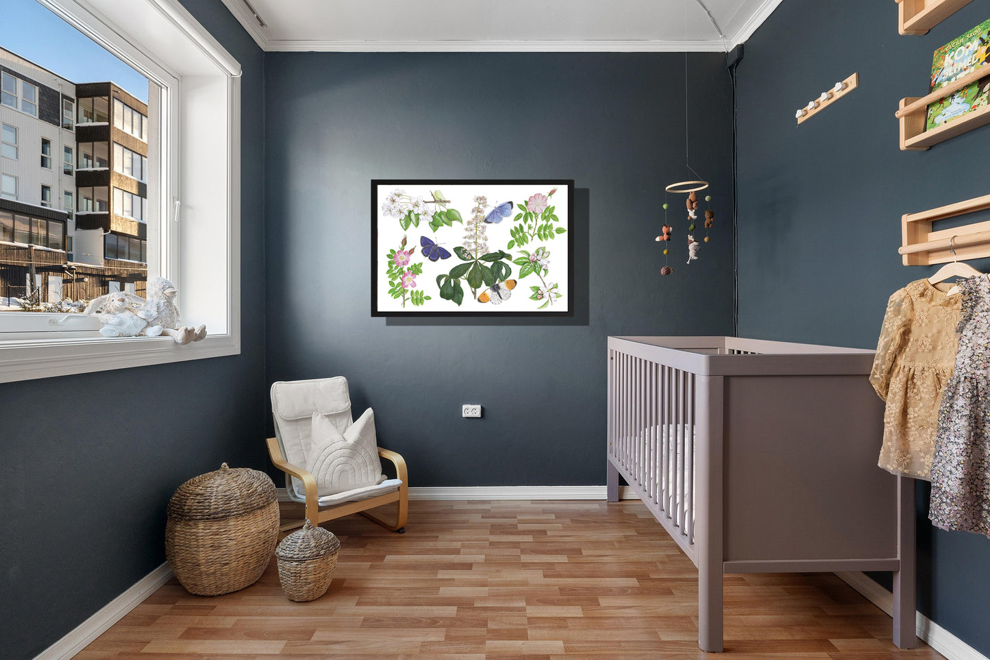 Ingelijst "Bloesems en haar vlinders"